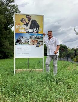 FAMILIENGLÜCK BEGINNT MIT IHRER ENTSCHEIDUNG FÜR DEN BAU DES EIGENEN HAUSES! TEL.: 0171 4863595 - Burgstädt