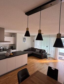 In bester Lage in Bad Säckingen: Moderne 2,5-Zimmer-Wohnung auf ca. 90,33 m² mit Top-Küche / 1. OG / barriere- und provisionsfrei - Bad Säckingen