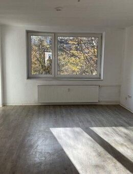 Großzügige 3-Zimmer-Wohnung mit Balkon - Hannover