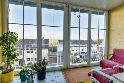 Zweifamilienhaus in Traumlage mit Blick über Schwandorf! Großzügig, idyllisch und ruhig gelegen!