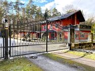 Absolute Rarität! Großzügige Villa mit Traumgrundstück in Alleinlage - Weinböhla