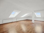 Provisionsfrei - Dachgeschosswohnung in sehr gutem Zustand - Heidenau (Sachsen)