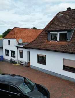 Raum für Leben und Visionen: Wohnhaus mit Werkstatt, Wellnessbad und inspirierender Atmosphäre - Hochdonn