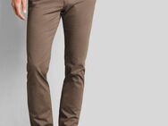 bugatti Chinohose in leichter Used-Optik