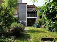 Deggendorf-Zentrum: Stadthaus m. idylischem Garten u. weiterer Ausbaumöglichkeit - Deggendorf