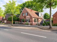 Gepflegtes, renoviertes Einfamilienhaus mit Wintergarten, Garage und großer Gartenanlage! - Papenburg
