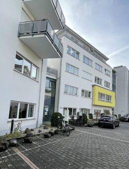 Mitten in der City und dennoch ruhig gelegen! Schöne, gut geschnittene und helle 3 Zimmer-Wohnung mit Balkon - Gießen