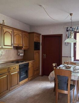 Viel Raum für Wohnen, große Nutzfläche in ehemaligem Bauernhaus - sanierungsbedürftig - Rehlingen-Siersburg