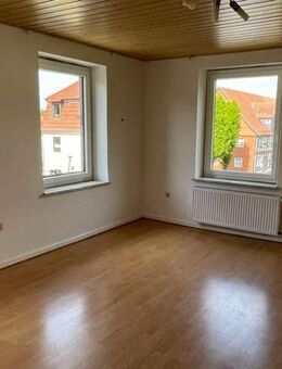 Großzügige 2 ZKB mit Wohnküche in Grebenstein - Grebenstein
