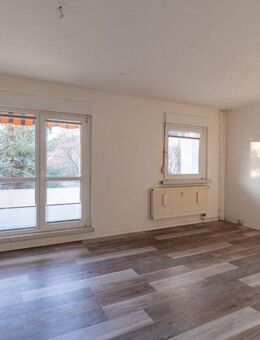 Sehr schöne 2-Zimmer-Wohnung mit Balkon und Stellplatz - Cottbus