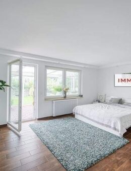 IMMOBERLIN.DE - Entzückender Bungalow mit Gartenidylle & Wintergarten im Berliner Speckgürtel - Blankenfelde-Mahlow