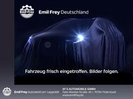 VW T-Roc, 2.0 TDI R-Line, Jahr 2022 - Filderstadt