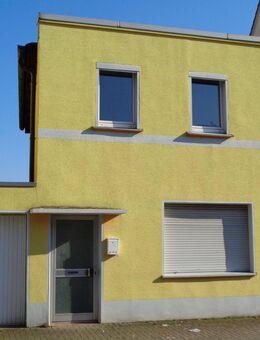 Renovierte 3-Zimmer-Erdgeschosswohnung über 2 Etagen mit eigenem Hauseingang - Hamm