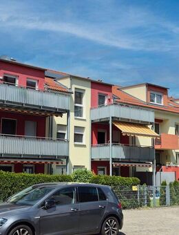 Charmante 2-ZW mit großem Balkon in ruhiger Lage von Röthenbach - Eigennutzung oder Kapitalanlage - Röthenbach (Pegnitz)