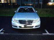 Mercedes E350 CGI Elegance Vollausstattung - Freiburg (Breisgau)