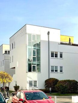 Vermietete 2-Zimmer-Wohnung mit Wintergarten im 2. OG einer ruhigen Wohnanlage in Berlin-Buckow - Berlin