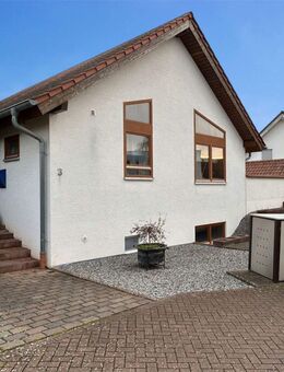 Familienfreundliches Nagelhaus-Einfamilienhaus mit ELW zur Vermietung oder Mehrgenerationenwohnen - Erbes-Büdesheim