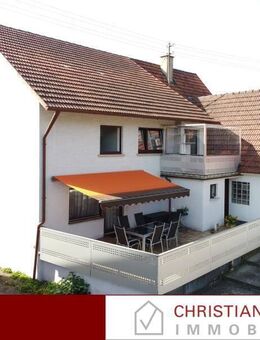 EINZUGSBEREIT: 2 Wohnungen + Nebengebäude - Balingen