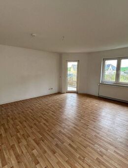 Geräumiges Wohnen mit Balkon! - Wanzleben-Börde
