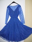 Spitzenkleid blau Gr. 40 NEU in 66111