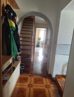 Doppelhaushälfte mit Einliegerwohnung - Hergisdorf