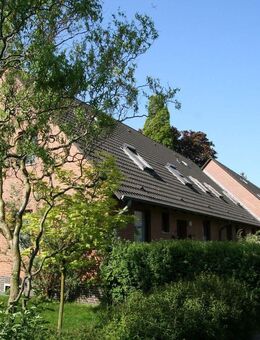 Familienfreundliches Reihenendhaus in toller Cityrandlage - top renoviert - provisionsfrei! - Burgdorf (Landkreis Region Hannover)