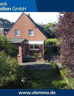 Vermietetes Wohnhaus mit 2 Wohneinheiten - Sanierungsbedarf - Schwalmtal (Nordrhein-Westfalen)