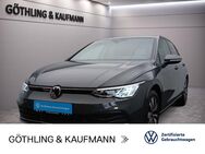 VW Golf, 2.0 TDI Life 110kW SPUR, Jahr 2023 - Eschborn