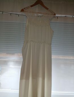 Kleid in weiß - Zülpich