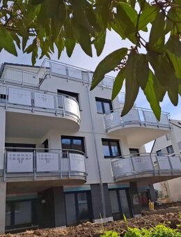 Moderne 3-Zi.-Wohnung mit Südbalkon - Erstbezug - Leonberg (Baden-Württemberg)