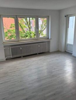 Zentrale und renovierte 3 Zimmerwohnung in Wilhelmshaven - Wilhelmshaven