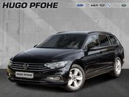 VW Golf Variant, 2.0 TDI Passat Business, Jahr 2023 - Schwerin