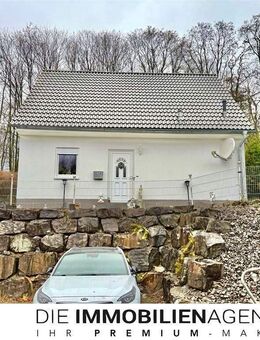 Schickes Einfamilienhaus mit zwei Kfz-Stellplätzen - Kierspe