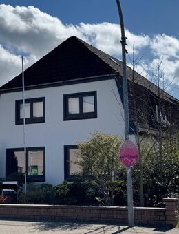 Renditestarkes und umfangreich modernisiertes Zweifamilienhaus im Zentrum von Jübek - Jübek