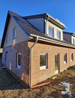 Weihnachtsgeschenk: Neubau: DHH komplett mit Küche, PV-Anlage, LWP und Carport - Oster-Ohrstedt