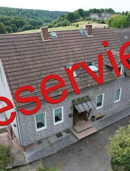 Ein-/Zweifamilienhaus mit separatem Garten und Garage in Derental - Derental