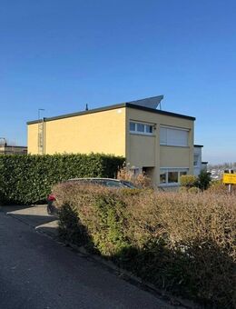 Charmantes Reihenendhaus mit großem Garten in Lörrach - Lörrach