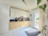 4-Zimmer-Wohnung mit Balkon, kleinem Garten und Garage in zentraler Lage - Ludwigsburg