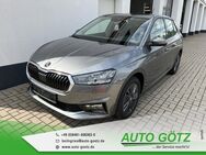 Skoda Fabia, Selection VZE Digi vo hi SpurAssist Connect 4xEFH RÃckbank geteilt Armlehne Metallic, Jahr 2024 - Beilngries