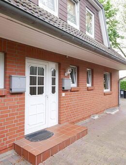 Prisdorf -2-Familienhaus wie Doppelhaushälften mit Vollkeller und ausgebautem Spitzboden - Prisdorf