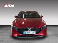 Mazda 3, 2.0 L e G Exclusive-line, Jahr 2023 - Berlin