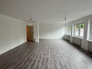Frisch sanierte 3 Zi. Wohnung in zentraler Lage von Hamburg-Eilbek - Hamburg