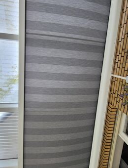 Elektrische Markise grau-weiß gestreift - Ennigerloh