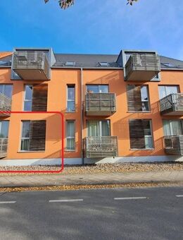 50 m bis zur Müritz! - wertig ausgestattete 2-Raumwohnung mit Südbalkon und Carportstellplatz im Innenhof - Waren (Müritz)
