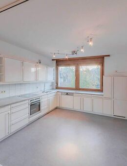 Moderne, neu renovierte 3 Zimmer Mietwohnung in Königsfeld mit Balkon - Königsfeld (Schwarzwald)