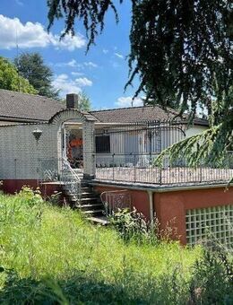 ***Bungalow mit Indoor Pool und ELW in bester Lage*** - Neuberg