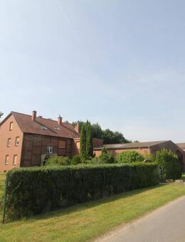 Großzügiges Bauernhaus mit Einliegerwohnung, Hallenfläche und über 41.000 m² Grundstück in Werne! - Werne
