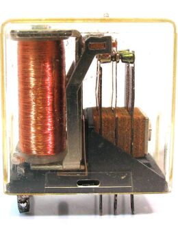 Siemens Kammrelais 2 Wechsler 5A/250V Spule 30-75 VDC 3,2KOhm±15% - V23154-D0726-F104 - Biebesheim (Rhein)