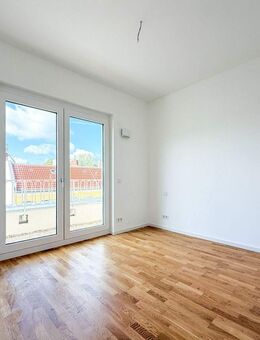 Kompakte Dachgeschosswohnung nah Schloß Charlottenburg - 3 Zimmer am Mierendorffplatz - Berlin