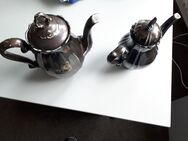 Zum Verkauf stehen 2 x Feinsilber Prozellankännchen, 1 x von RW (Rudolf Wächter) sowie 1 x von Bareuther. - Kiel Neumühlen-Dietrichsdorf